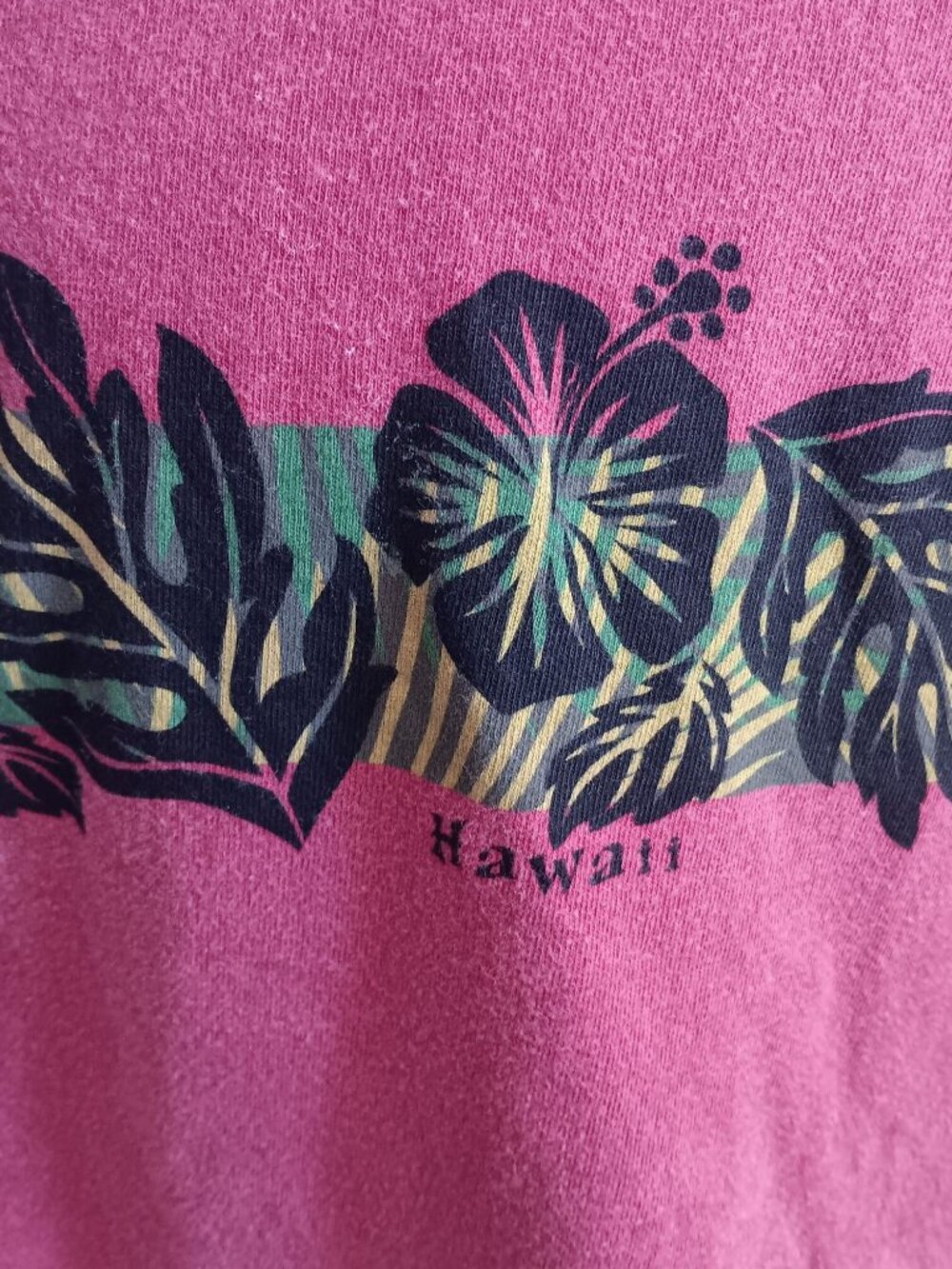 True Vintage Medium T-shirt Crazy Shirts Hawaiian Floral Pink Medium Cotton Y2K